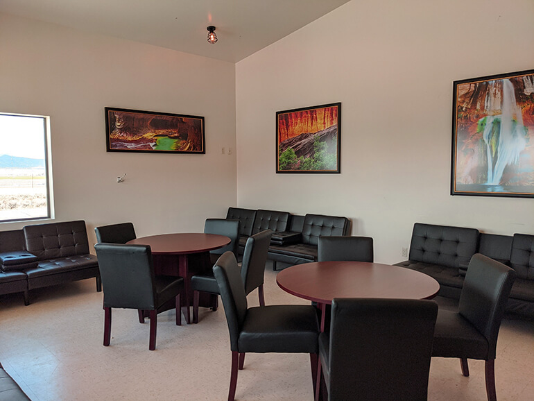 Indian Peaks Lounge Indian Peaks Lounge